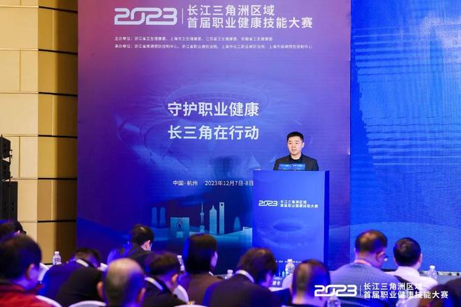 国王则在客 国王则在客