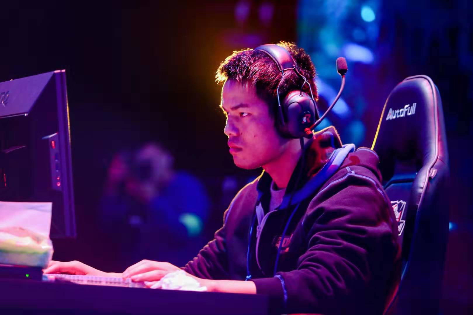 后时显得急 后时显得急