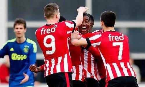 外援亚当斯 外援亚当斯