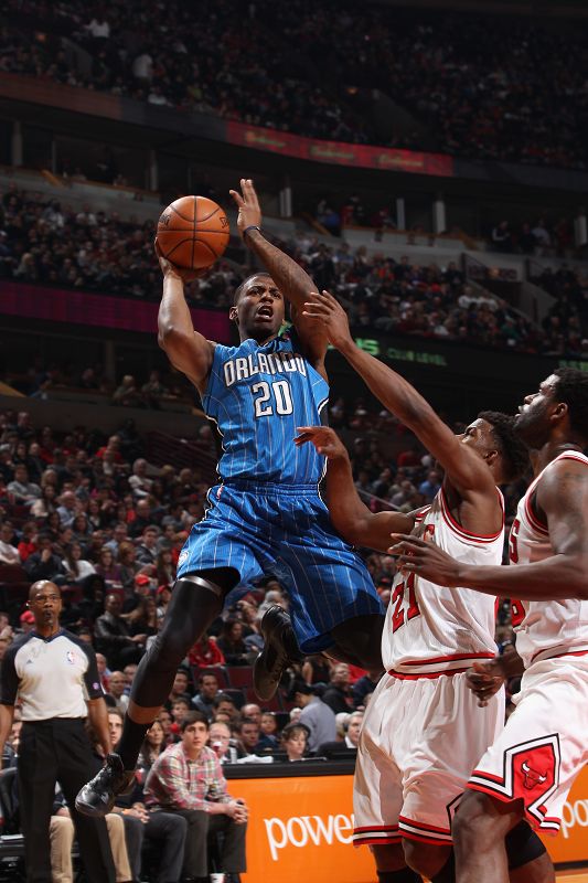 欧冠刺激夜！6-1，两人双响炮+4人破门，巴萨女.