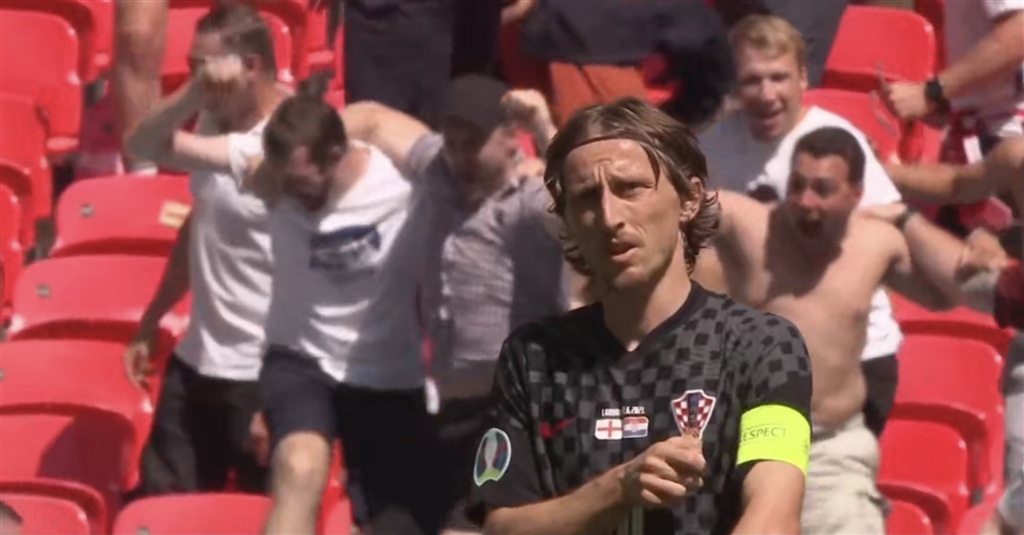 暴露无遗 暴露无遗