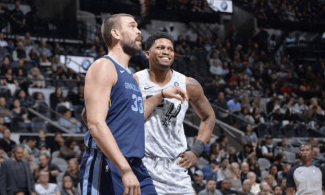 在与首位对 在与首位对