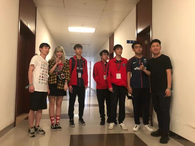 形成对运动 形成对运动